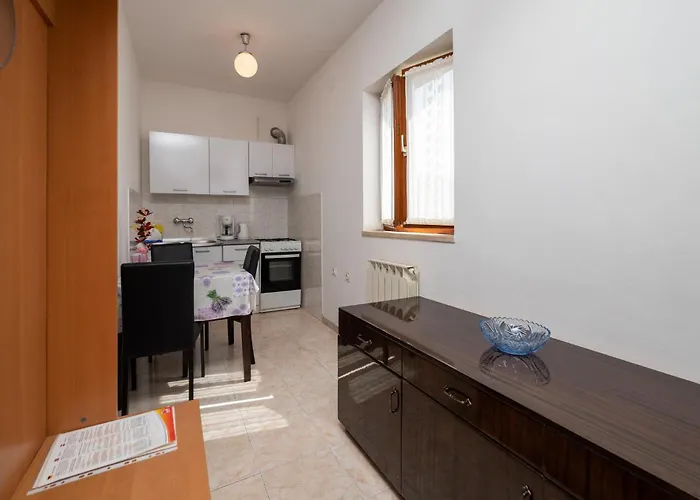 Stunning In With Wifi 풀라